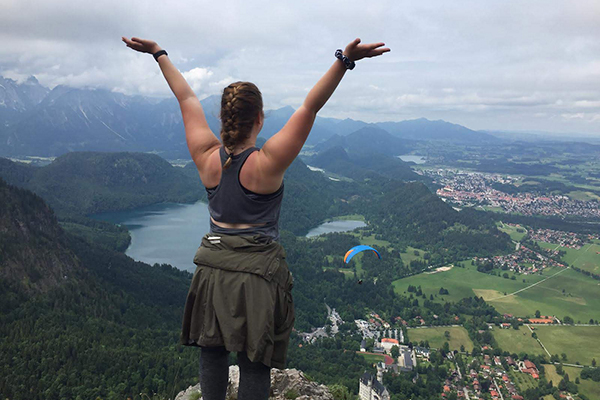 University to cover U.S. passport fee for qualifying students