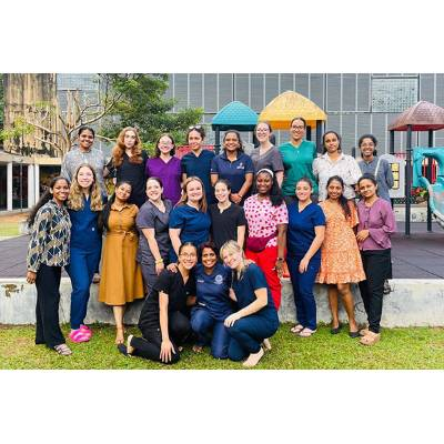 The SUNY students gather with their Ayati therapy mentors