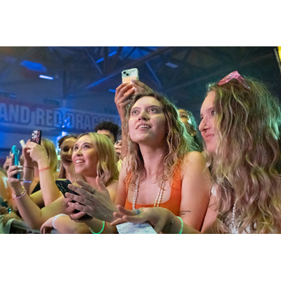 Excited fans for A Boogie Wit da Hoodie