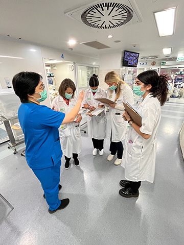 Students at a hospital in Chiang Mai, Thailand.