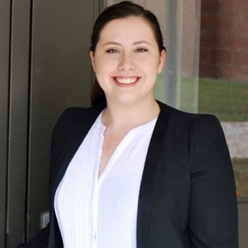 Lecturer Lynn Schmitt